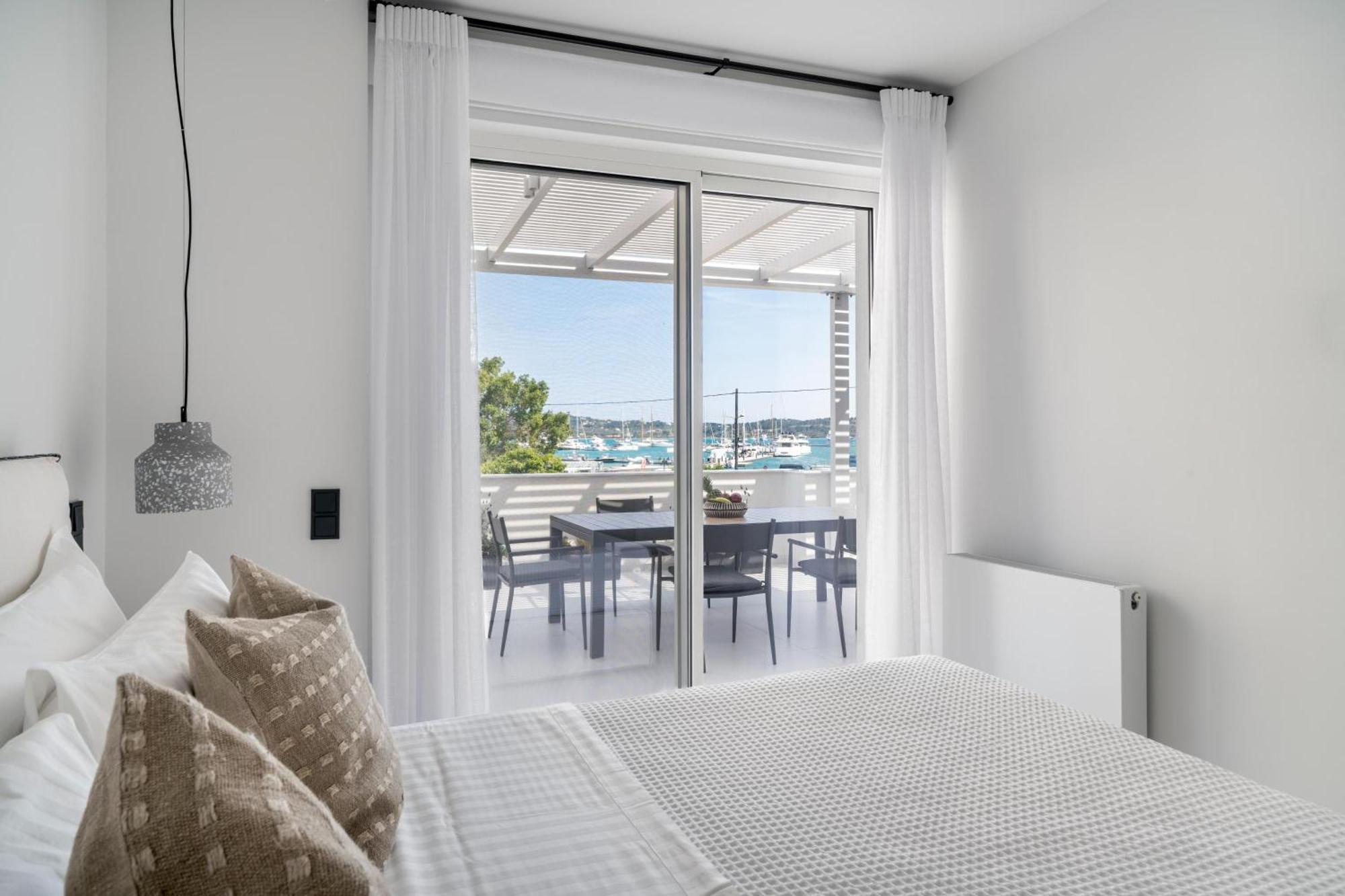 Marina Suite Porto Heli Exterior foto